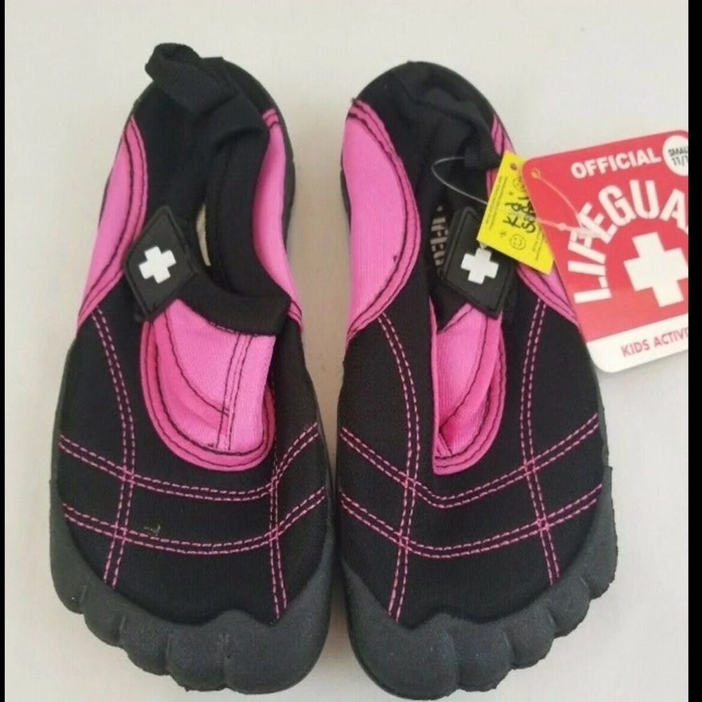 NWT Toddler girl Size 11 water shoes by lifeguard